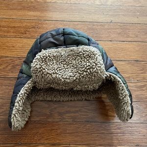 Boys camouflage trapper hat with ear flaps. XL